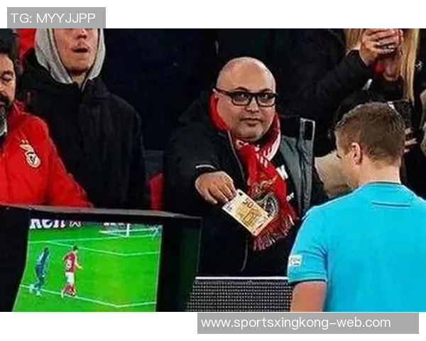 曼联中场急需替代者若昂内维斯或成最佳人选 曼联中场急需替代者若昂内维斯或成最佳人选