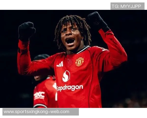 曼联理发哥高歌阿莫林之歌庆祝球队联赛三连胜仅需两场胜利